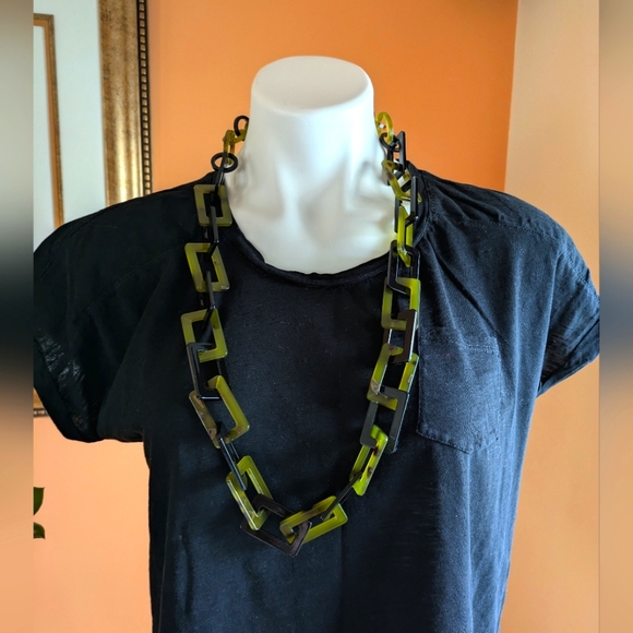 Horn Big Chain Statement Necklace Women's Fashion - Picture 2 of 6